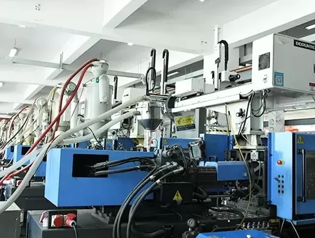 Injection molding equipment
